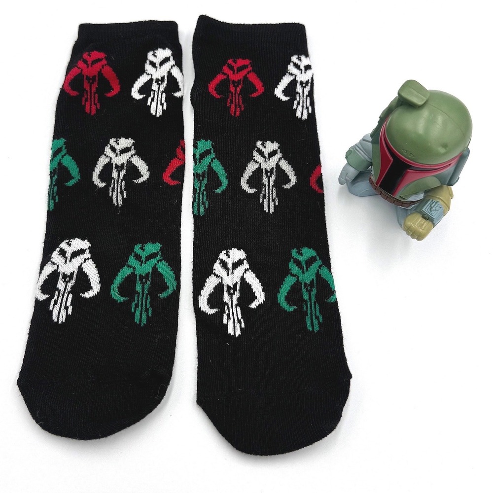 Star Wars Mandalorian Mythosaur Socks With Boba Fett Figure